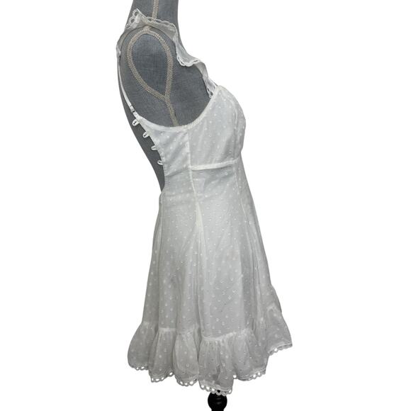 Lucy in the Sky White Chiffon Eyelet Mini Dress Size Medium Bachelorette Bridal - Picture 5 of 9
